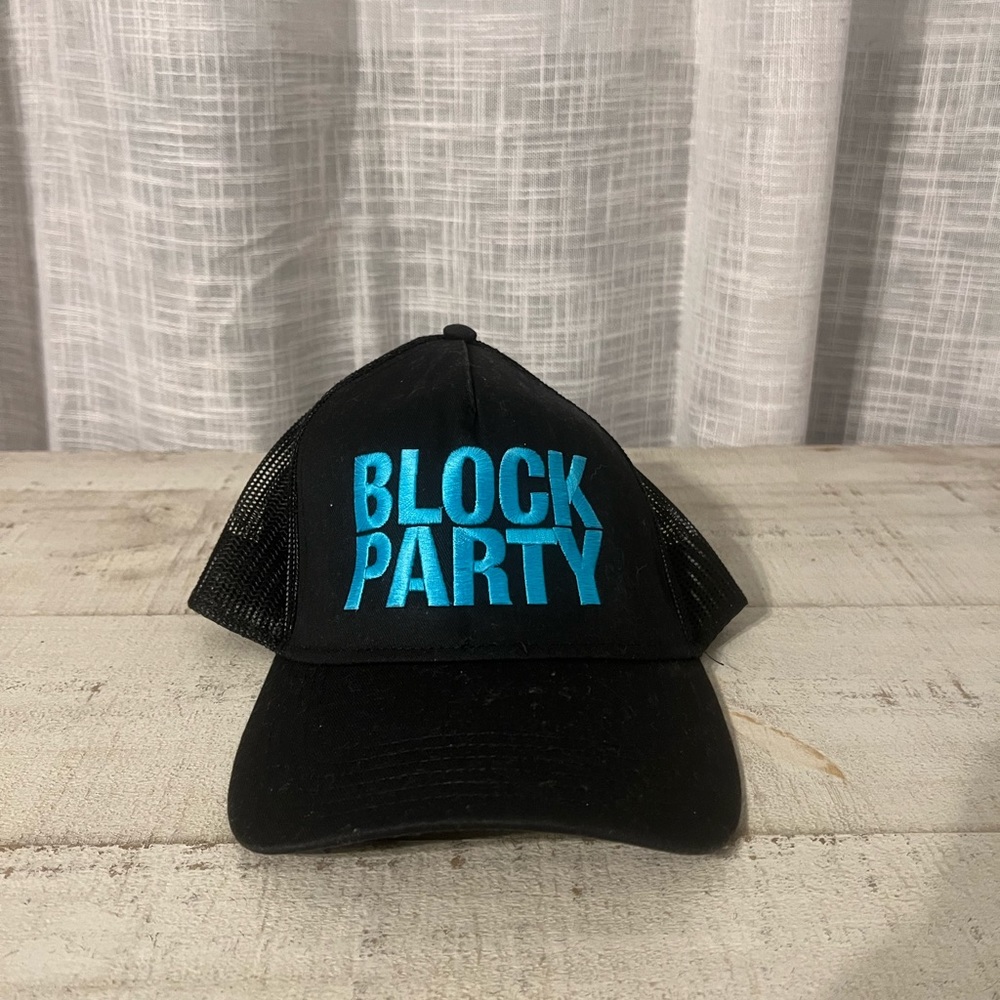 Priscilla Block Hat